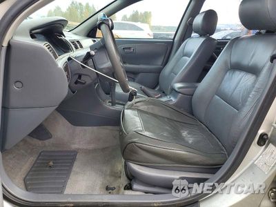Zdjęcie 7 z 13 samochodu: 2000 TOYOTA CAMRY LE V6 VIN:JT2BF22K8Y0261415 - miniatura