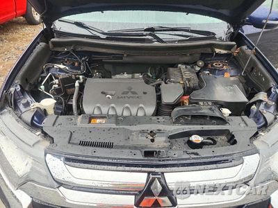 Zdjęcie 12 z 13 samochodu: 2017 MITSUBISHI OUTLANDER SE VIN:JA4AZ3A30HZ054775 - miniatura