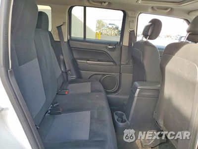 Zdjęcie 11 z 13 samochodu: 2014 JEEP PATRIOT LATITUDE VIN:1C4NJPFA8ED618307 - miniatura