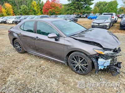 Czwarte zdjęcie samochodu z boku: 2021 TOYOTA CAMRY SE VIN:4T1G11BK5MU044778 - miniatura