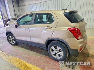 Drugie zdjęcie samochodu z przodu: 2018 CHEVROLET TRAX LS VIN:3GNCJNSB2JL198601 - miniatura