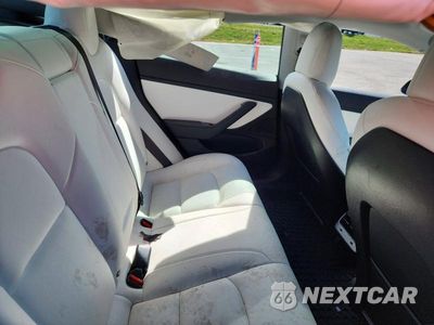 Zdjęcie 10 z 12 samochodu: 2018 TESLA MODEL 3 VIN:5YJ3E1EB8JF074977 - miniatura