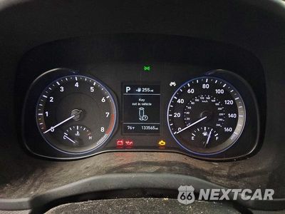Zdjęcie 9 z 13 samochodu: 2018 HYUNDAI KONA SEL VIN:KM8K62AA3JU084136 - miniatura