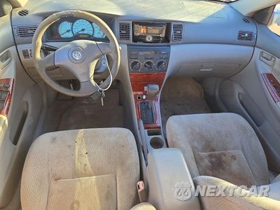 Zdjęcie 8 z 12 samochodu: 2004 TOYOTA COROLLA LE VIN:JTDBR32E842026185 - miniatura