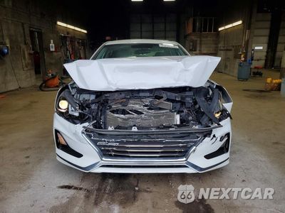 Piąte zdjęcie samochodu w środku: 2018 HYUNDAI SONATA SE VIN:5NPE24AF5JH645533 - miniatura