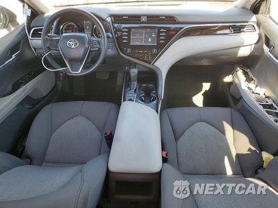 Zdjęcie 8 z 12 samochodu: 2018 TOYOTA CAMRY LE VIN:4T1B31HK8JU505897 - miniatura