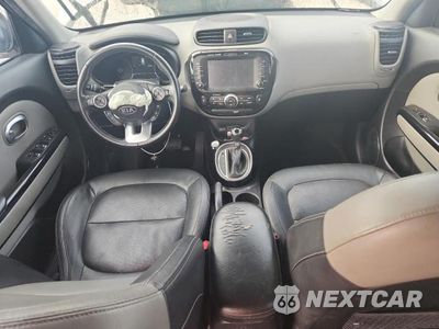 Zdjęcie 8 z 13 samochodu: 2018 KIA SOUL + VIN:KNDJP3A51J7515951 - miniatura
