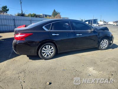 Trzecie zdjęcie samochodu z tyłu: 2016 NISSAN ALTIMA 2.5 S VIN:1N4AL3AP1GN326935 - miniatura