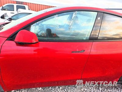 Zdjęcie 7 z 12 samochodu: 2022 TESLA MODEL Y VIN:7SAYGDEE7NF368648 - miniatura