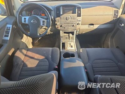 Zdjęcie 8 z 14 samochodu: 2011 NISSAN PATHFINDER S VIN:5N1AR1NN1BC621152 - miniatura