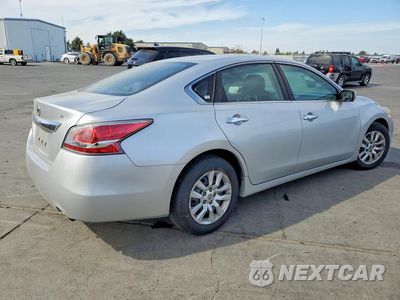 Trzecie zdjęcie samochodu z tyłu: 2015 NISSAN ALTIMA 2.5 S VIN:1N4AL3AP5FC439717 - miniatura