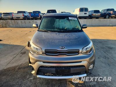 Piąte zdjęcie samochodu w środku: 2017 KIA SOUL + VIN:KNDJP3A51H7428125 - miniatura