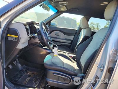 Zdjęcie 7 z 12 samochodu: 2015 KIA SOUL BASE VIN:KNDJN2A23F7816587 - miniatura