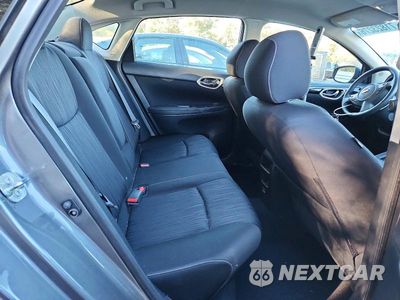 Zdjęcie 10 z 12 samochodu: 2019 NISSAN SENTRA SV VIN:3N1AB7AP4KY239615 - miniatura