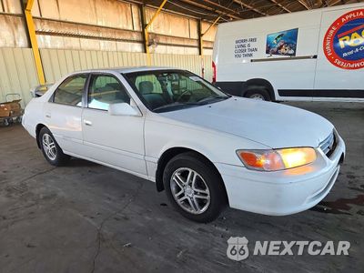 Czwarte zdjęcie samochodu z boku: 2001 TOYOTA CAMRY LE VIN:JT2BG22KX10557247 - miniatura
