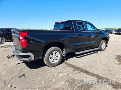 Trzecie zdjęcie samochodu z tyłu: 2020 CHEVROLET SILVERADO K1500 LT VIN:1GCRYDED1LZ171780 - miniatura