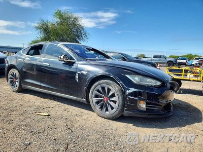 Czwarte zdjęcie samochodu z boku: 2016 TESLA MODEL S VIN:5YJSA1E16GF129160 - miniatura