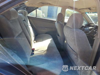 Zdjęcie 10 z 12 samochodu: 2004 TOYOTA CAMRY LE VIN:4T1BE32K24U879599 - miniatura