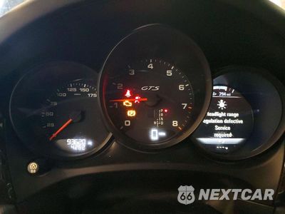 Zdjęcie 9 z 13 samochodu: 2017 PORSCHE MACAN GTS VIN:WP1AG2A54HLB51079 - miniatura
