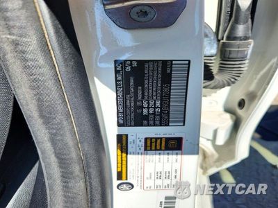 Zdjęcie 12 z 12 samochodu: 2016 MERCEDES-BENZ C 300 VIN:55SWF4JB9GU170805 - miniatura