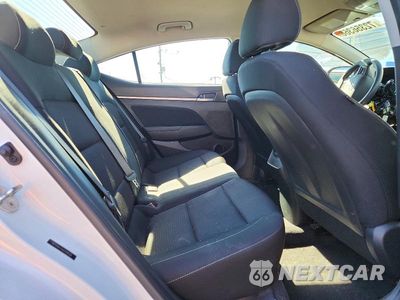 Zdjęcie 10 z 12 samochodu: 2018 HYUNDAI ELANTRA SEL VIN:5NPD84LF4JH289938 - miniatura