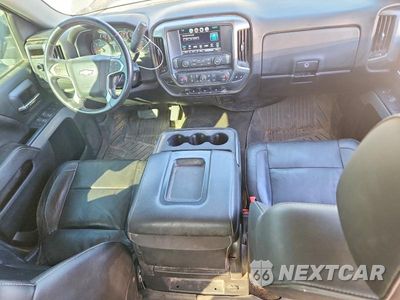 Zdjęcie 8 z 12 samochodu: 2018 CHEVROLET SILVERADO K1500 LT VIN:1GCUKREC3JF147415 - miniatura