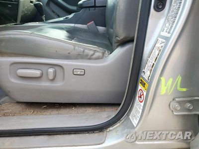 Zdjęcie 12 z 13 samochodu: 2005 TOYOTA 4RUNNER LIMITED VIN:JTEBT17R950051364 - miniatura