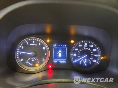 Zdjęcie 9 z 13 samochodu: 2017 HYUNDAI TUCSON ECO VIN:KM8J3CA26HU505814 - miniatura