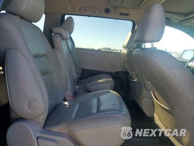 Zdjęcie 11 z 13 samochodu: 2015 TOYOTA SIENNA XLE PREMIUM 8-PASSENGER VIN:5TDYK3DC3FS659134 - miniatura