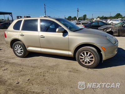 Czwarte zdjęcie samochodu z boku: 2005 PORSCHE CAYENNE VIN:WP1AA29P15LA21621 - miniatura