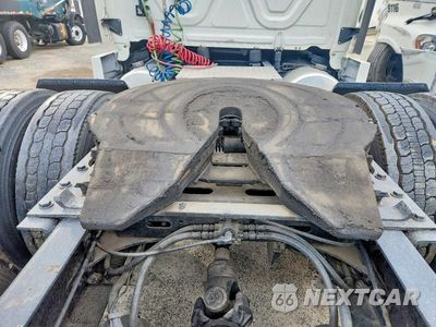 Zdjęcie 13 z 13 samochodu: 2020 FREIGHTLINER CASCADIA 126 VIN:1FUJHHDRXLLLL3063 - miniatura