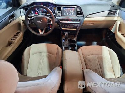 Zdjęcie 8 z 12 samochodu: 2018 HYUNDAI SONATA SE VIN:5NPE24AF0JH640904 - miniatura