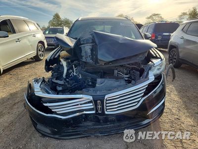 Piąte zdjęcie samochodu w środku: 2016 LINCOLN MKC PREMIERE VIN:5LMCJ1D99GUJ30136 - miniatura