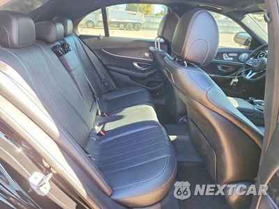 Zdjęcie 10 z 12 samochodu: 2019 MERCEDES-BENZ E 300 4MATIC VIN:WDDZF4KB6KA550592 - miniatura