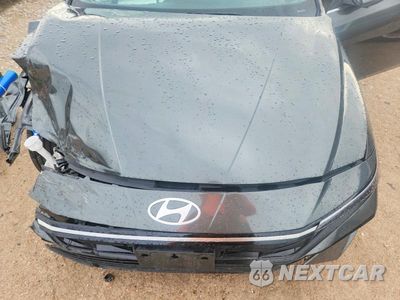 Zdjęcie 11 z 12 samochodu: 2025 HYUNDAI ELANTRA LIMITED VIN:KMHLP4DG3SU059526 - miniatura