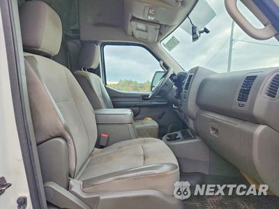 Zdjęcie 10 z 12 samochodu: 2012 NISSAN NV 2500 HD S VIN:1N6AF0LYXCN100843 - miniatura