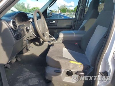 Zdjęcie 7 z 14 samochodu: 2003 FORD EXPEDITION XLT VIN:1FMRU15W13LB15249 - miniatura