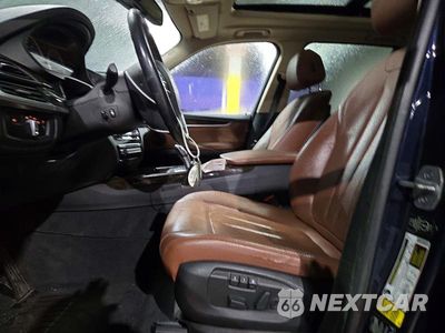 Zdjęcie 7 z 13 samochodu: 2014 BMW X5 XDRIVE35I VIN:5UXKR0C58E0H25246 - miniatura