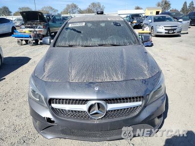 Piąte zdjęcie samochodu w środku: 2014 MERCEDES-BENZ CLA 250 VIN:WDDSJ4EB4EN040430 - miniatura