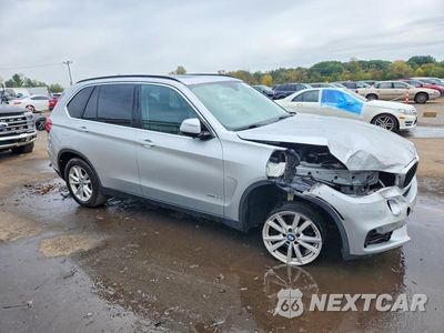 Czwarte zdjęcie samochodu z boku: 2015 BMW X5 XDRIVE35I VIN:5UXKR0C51F0P10876 - miniatura