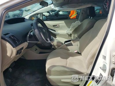 Zdjęcie 7 z 12 samochodu: 2013 TOYOTA PRIUS TWO VIN:JTDKN3DUXD5611249 - miniatura