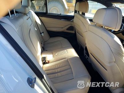 Zdjęcie 10 z 12 samochodu: 2017 BMW 530 XI VIN:WBAJA7C37HWA70006 - miniatura