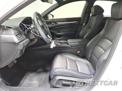 Zdjęcie 7 z 13 samochodu: 2018 HONDA ACCORD SPORT VIN:1HGCV1F32JA171965 - miniatura