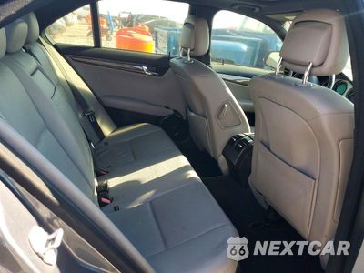 Zdjęcie 10 z 13 samochodu: 2008 MERCEDES-BENZ C 350 VIN:WDDGF56X88R027149 - miniatura