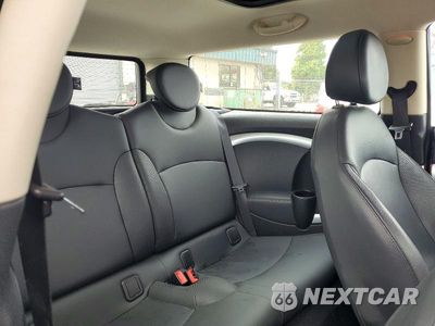 Zdjęcie 10 z 12 samochodu: 2011 MINI COOPER CLUBMAN VIN:WMWZF3C5XBTY00639 - miniatura