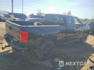 Trzecie zdjęcie samochodu z tyłu: 2017 CHEVROLET SILVERADO K1500 LT VIN:1GCVKREC5HZ148952 - miniatura