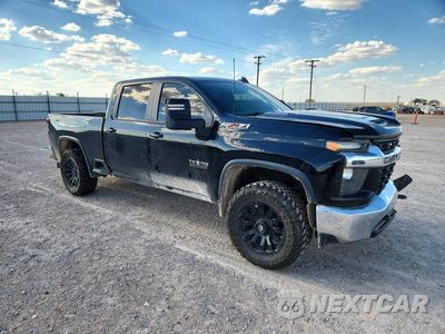 Czwarte zdjęcie samochodu z boku: 2020 CHEVROLET SILVERADO K2500 HEAVY DUTY LT VIN:1GC4YNEY5LF285852 - miniatura