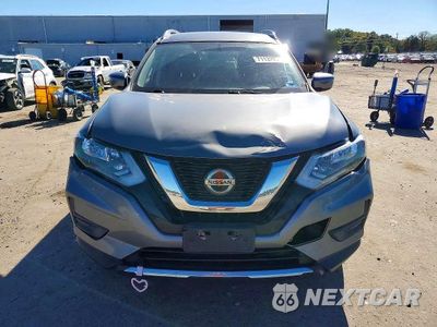 Piąte zdjęcie samochodu w środku: 2018 NISSAN ROGUE SV VIN:JN8AT2MV6JW300285 - miniatura