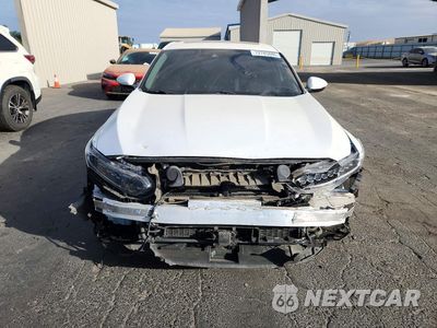 Piąte zdjęcie samochodu w środku: 2019 HONDA ACCORD TOURING HYBRID VIN:1HGCV3F93KA013619 - miniatura