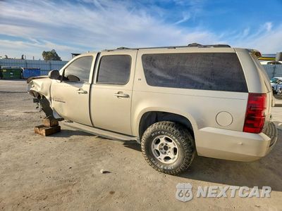 Drugie zdjęcie samochodu z przodu: 2014 CHEVROLET SUBURBAN C1500 LT VIN:1GNSCJE00ER241307 - miniatura